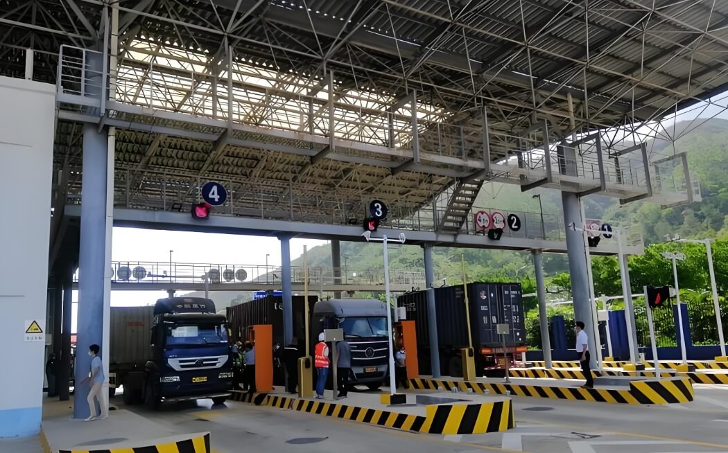 智能闸口系统如何实现无感通行？