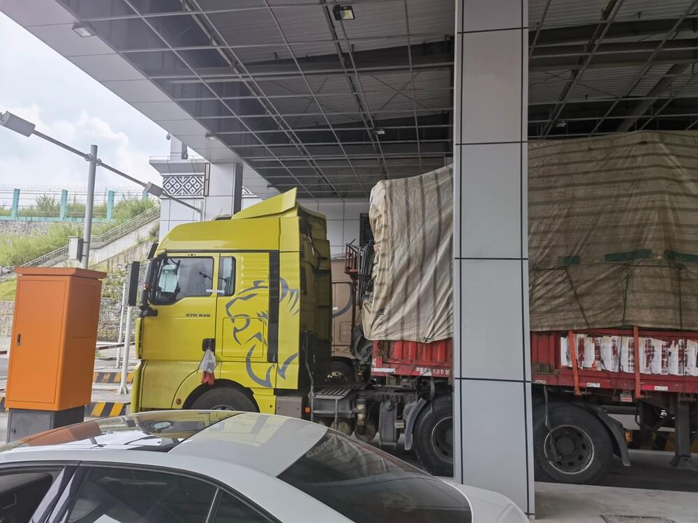 海关智能闸口系统的响应速度是多少？